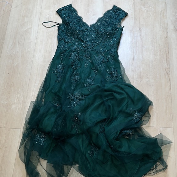 LA FEMME Embellished Tulle & Lace A-Line Gown, COLOR Dark Emerald, SIZE 14 - Picture 3 of 9